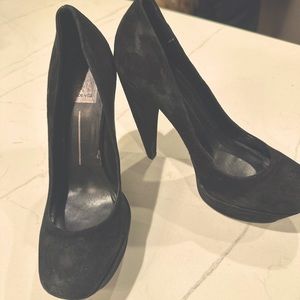 Black suede pumps! Super comfy…!! Goes with all outfits